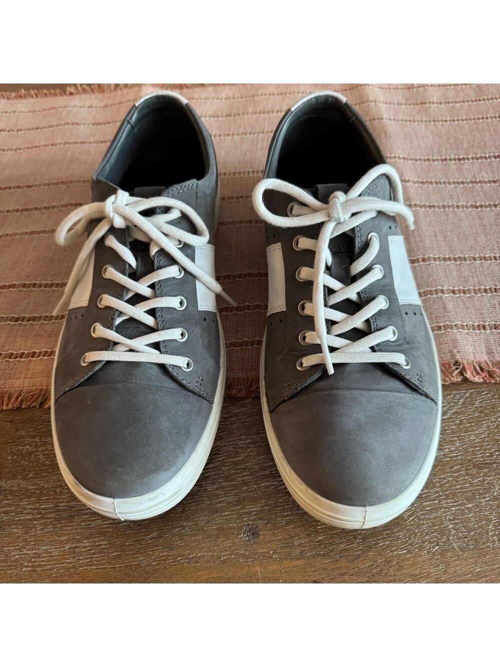 ECCO Mens Gray Leather Classic Sneakers Size 10M
